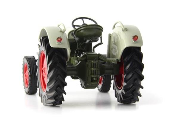 AUT 003007 Köpfli Trumpf Baujahr 1955, Massstab 1:32 | Bild 2