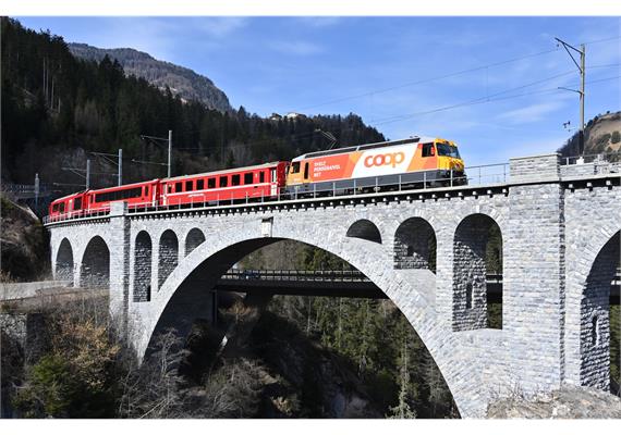 Bemo 1759 181 RhB Ge 4/4 III 641 "Coop", Gleichstrom DC 2L, digital mit Sound - H0 (1:87) | Bild 4