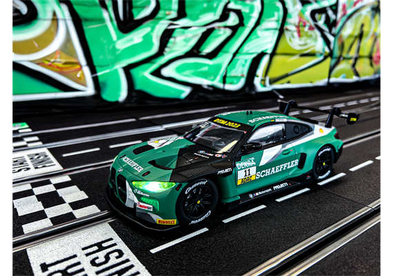 Carrera D124 20023968 BMW M4 GT3 "Project 1, No.11" | Bild 2