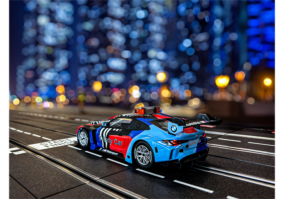 Carrera D124 20023970 BMW M4 GT3 "Safety Car" | Bild 4