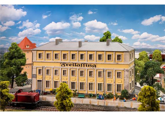 Faller 120083 Bw-Verwaltung Freilassing - H0 (1:87) | Bild 2
