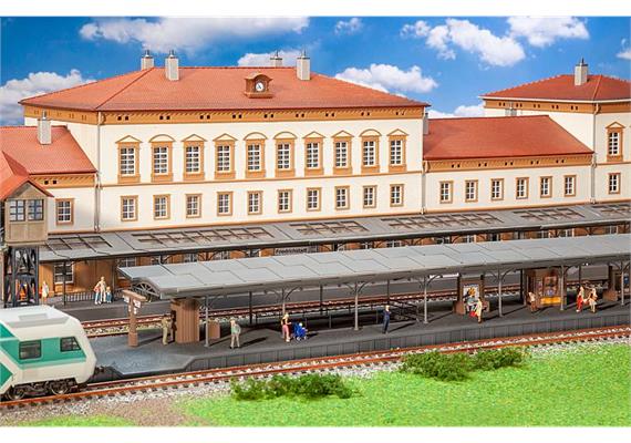Faller 120105 Bahnsteig Friedrichstadt - H0 (1:87) | Bild 1