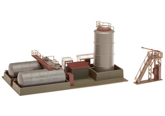 Faller 120157 Öllager mit Dieseltankstelle und Ölkran, H0 | Bild 3