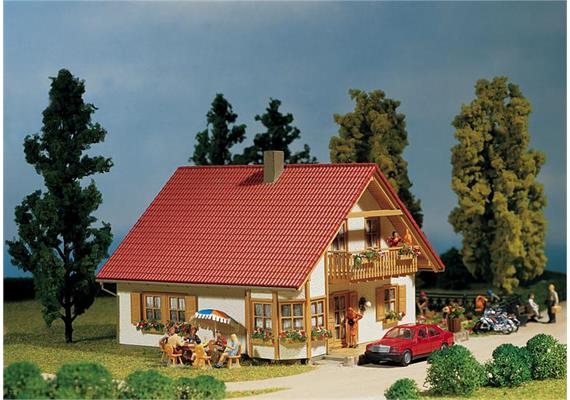 Faller 130301 Einfamilienhaus Romantica | Bild 1