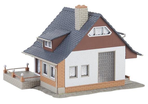 Faller 131359 Hobby Haus mit Balkon HO | Bild 3