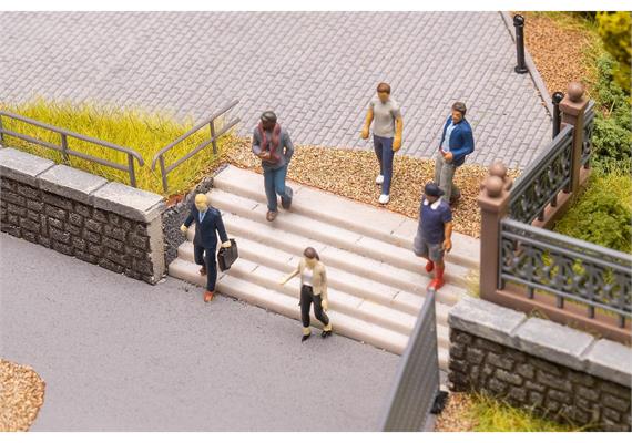 Faller 151727 Treppenabsteigende Personen - H0 (1:87) | Bild 2