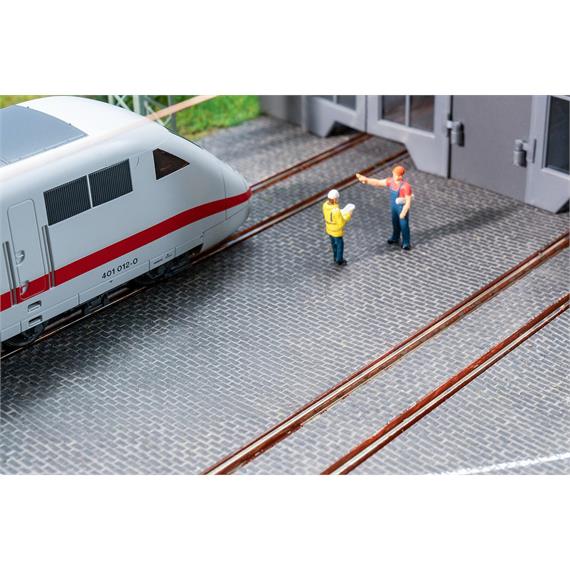 Faller 170311 PREMIUM Straßenfolie Kopfsteinpflaster, dunkelgrau - H0 (1:87) Faller 170311 PREMIUM Straßenfolie Kopfsteinpflaster, dunkelgrau - H0 (1:87)