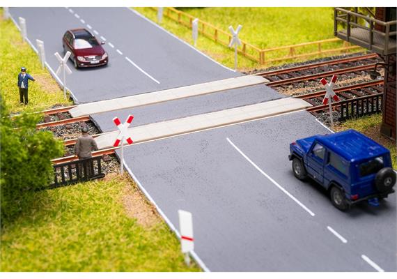 Faller 191831 Unbeschrankter Bahnübergang - H0 (1:87) | Bild 1