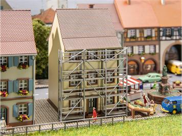 Faller 232175 Altstadthaus mit Gerüst - N (1:160)