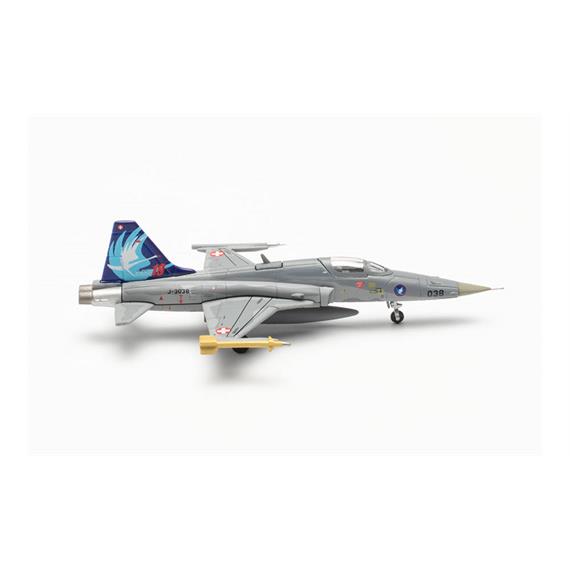 Herpa 572538 Swiss Air Force Northrop F-5E Tiger II Fliegerstaffel 19 “Swans”