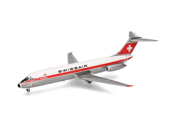 Herpa 573344 Swissair Douglas DC-9-30F HB-IFW Payerne - Massstab 1:200 | Bild 4