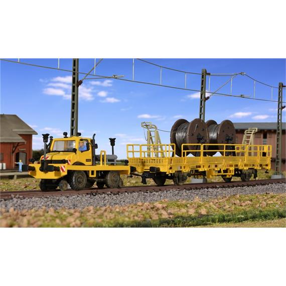 Kibri 16062 Zweiwege UNIMOG mit Fahrleitungsbauwagen Bausatz Spur H0