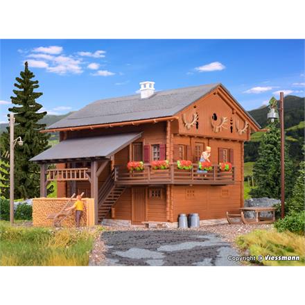 Kibri 38011 Berghaus inklusive Hausbeleuchtungs-Startset - H0 (1:87)