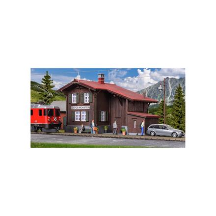 Kibri 39493 Bahnhof Davos-Monstein inkl. Hausbeleuchtungs- Startset, Funktionsbausatz