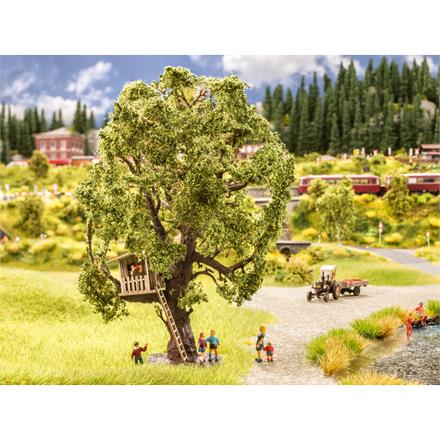 Noch 21765 Baum mit Baumhaus, 15 cm hoch - H0 (1:87)