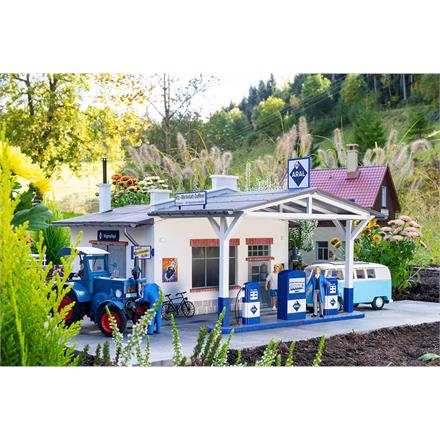 POLA 330821 Tankstelle mit Werkstatt - Spur G IIm (1:22,5)