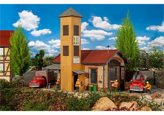 Pola 331095 Feuerwehrhaus, G