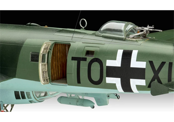 Revell 03777 Focke-Wulf Fw 200 C-5/C-8 Condor - Massstab 1:72 | Bild 4