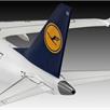 Revell 63937 Model Set Embraer 190 Lufthansa Regional 1:144 mit Farben, Leim und Pinsel | Bild 3