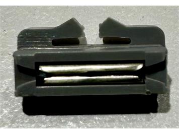 Tillig 396943.1 halbe Schienenverbinder, grau - H0m