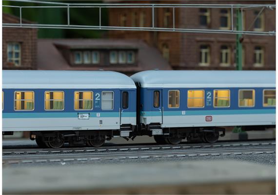 TRIX 23201 Personenwagen-Set InterRegio, 2-teilig mit LED-Innenbeleuchtung - H0 (1:87) | Bild 3