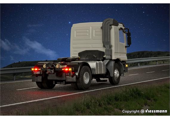 Viessmann 8114 MB ACTROS 2-achs Sattelschlepper, Basis, Funktionsmodell - H0 (1:87) | Bild 5