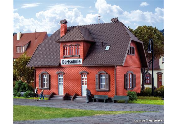 Vollmer 43570 Kleine Dorfschule HO | Bild 1