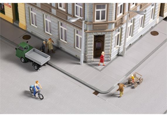 Auhagen 42657 Gehwegplatten mit Zubehör - H0 (1:87) | Bild 1