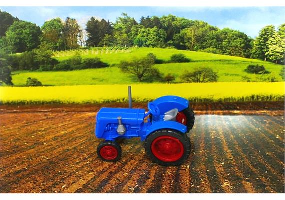 Busch 006701 Traktor Famulus blau N