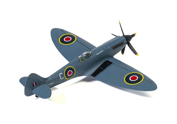 CORGI AA38708 Supermarine Spitfire PR.XIX G-RRGN PS853, Rolls Royce Heritage Hanger - 1:72 | Bild 3