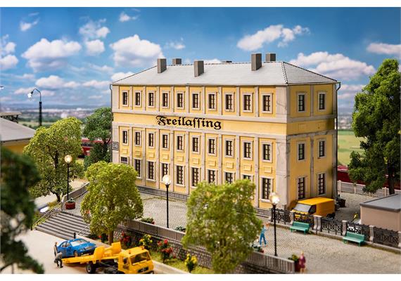Faller 120083 Bw-Verwaltung Freilassing - H0 (1:87) | Bild 1