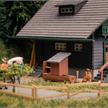 Faller 130010 Jubiläumsmodell Schwarzwaldhaus mit Figur - H0 (1:87) | Bild 4