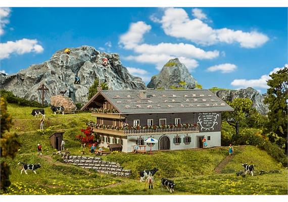 Faller 130553 Grosser Alpenhof HO | Bild 1