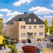 Faller 130755 Mehrfamilienhaus - H0 (1:87) | Bild 1