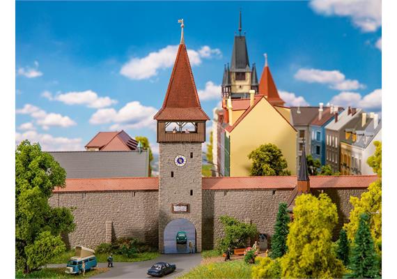 Faller 232171 Altstadtturm mit Mauer - N (1:160) | Bild 1