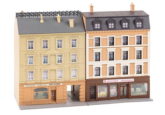 Faller 232384 Stadthäuser mit Apotheke und Delikatessenhandel | Bild 2