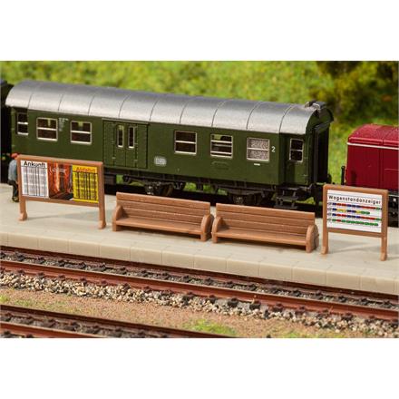 Faller 272904 Bahnsteigbänke, Werbetafeln - N (1:160)