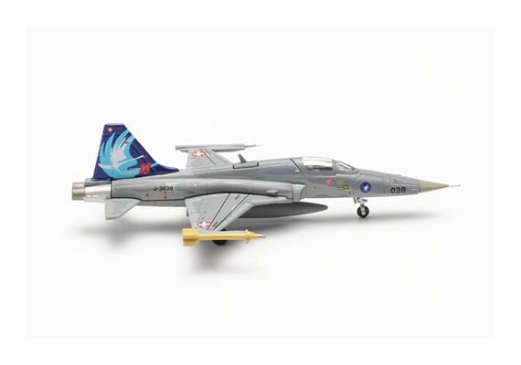 Herpa 572538 Swiss Air Force Northrop F-5E Tiger II Fliegerstaffel 19 “Swans”