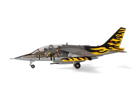 Herpa 580878 Luftwaffe Alpha Jet A - Fighter-Bomber Wing 43 (JaboG 43) - Massstab 1:72 | Bild 2