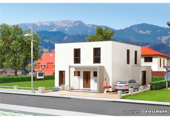 Kibri 38339 Kubushaus Lina mit Terrasse - Polyplate Bausatz - H0 (1:87) | Bild 1