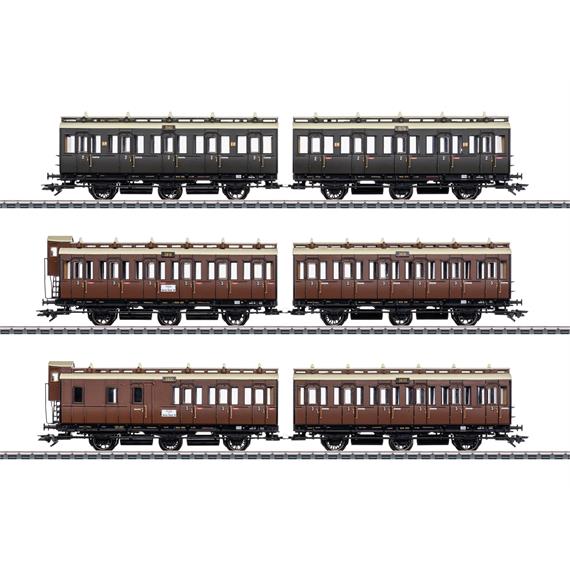 Märklin 42047 Drei 3-achsige Abteilwagen-Set KPEV, mit LED Innenbeleuchtung - H0 (1:87)