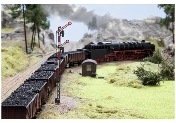 Märklin 70414 Form-Hauptsignal mit grauem Gittermast, mfx/MM/DCC - H0 (1:87) | Bild 2