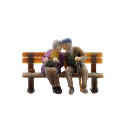 Noch 10435 Senioren auf Bank - H0 (1:87)