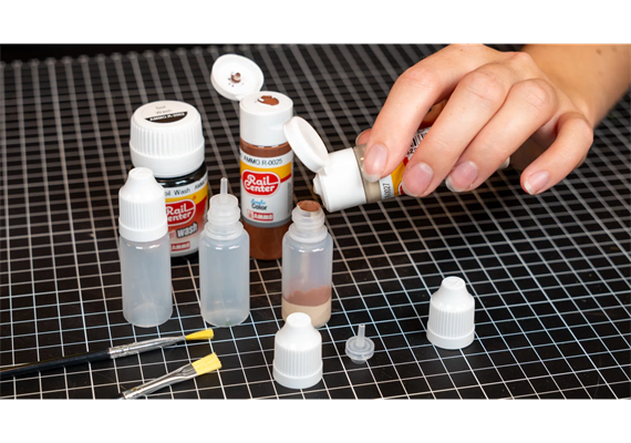 NOCH 60100 Kunststoff-Fläschchen mit Deckel, 4 Stück | Bild 2