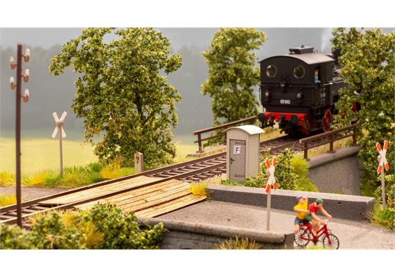 Noch 66811 Laser-Cut Deko-Set "Rechts und links der Gleise" - H0 (1:87) | Bild 1