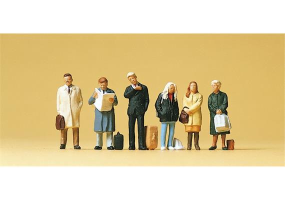 Preiser 10411 Reisende, wartend - H0 (1:87)