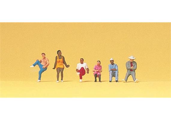 Preiser 79174 Auf der Treppe Sitzende N