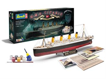 Revell 05715 Geschenkset "100 Jahre Titanic" (incl. Titanic Extras) - Massstab 1:400