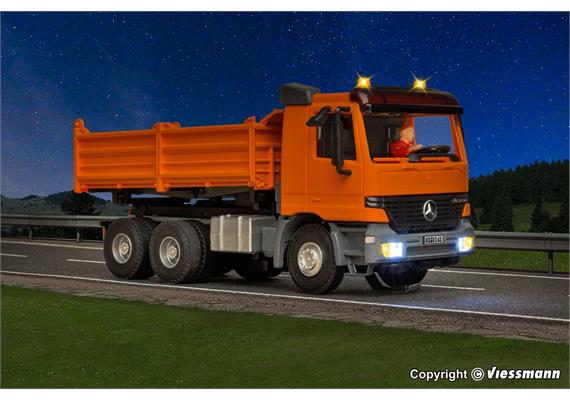 Viessmann 8041 MB ACTROS 3-achs Muldenkipper mit Rundumleuchten, kommunalorange - H0 | Bild 4