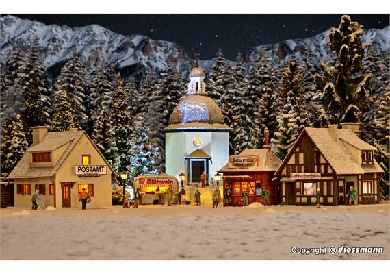 Vollmer 42413 Weihnachtsdorf mit LED-Beleuchtung, Funktionsbausatz - H0 (1:87) | Bild 1